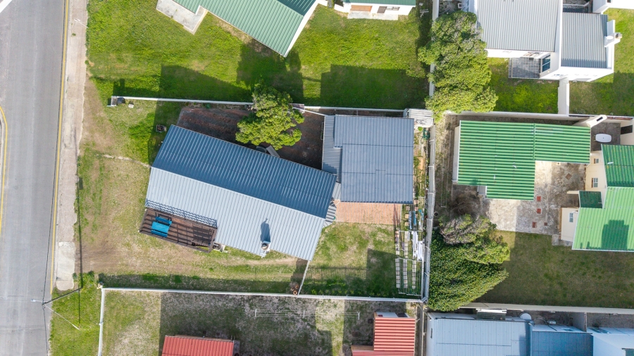 4 Bedroom Property for Sale in Struisbaai Western Cape